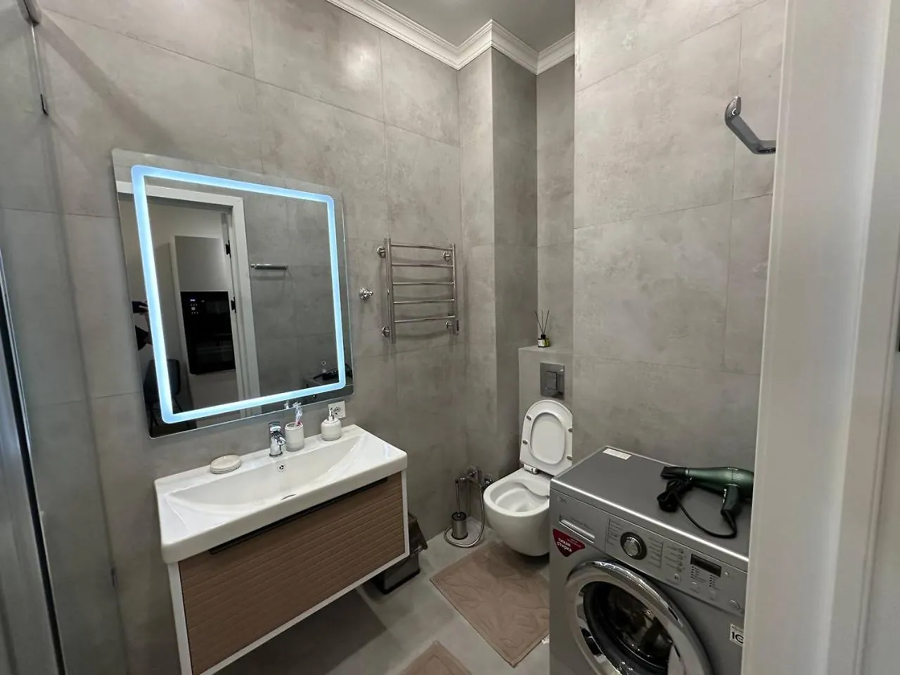 Cozystay Meridian Alma-Ata 0*,